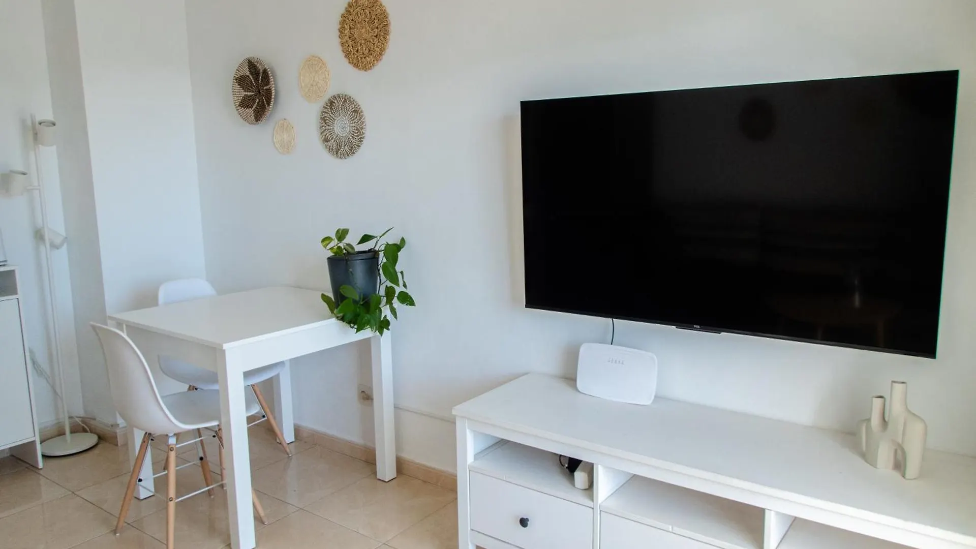 Zuri By Kamili Lanzarote Apartment Tias